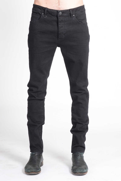 Black tapered jeans discount