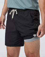 Vuori Kore Lined 7” Short Men Black