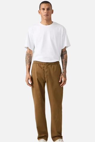 Levi's Pull-On Relaxed Straight Pant Men Karla Brown