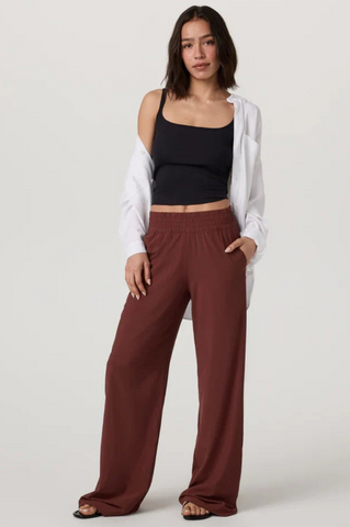 Vuori Villa Wideleg Pant Women Burnt Sienna