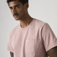Levi's Essential Pocket Tee Men Garment Dye Woodrose Pink