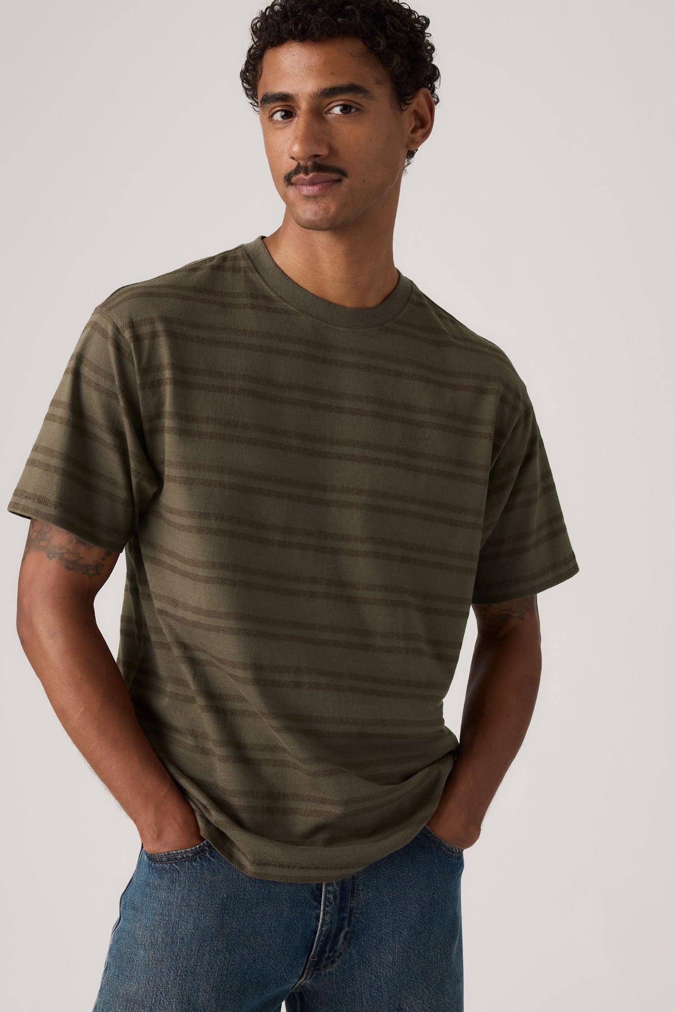 Levi's Red Tab Vintage Tee Men Grady Chevron Stripe
