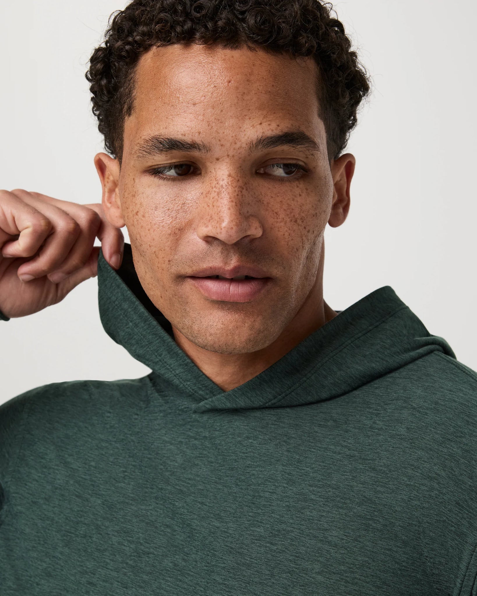 Vuori Strato Tech Hoodie Men Hemlock Heather