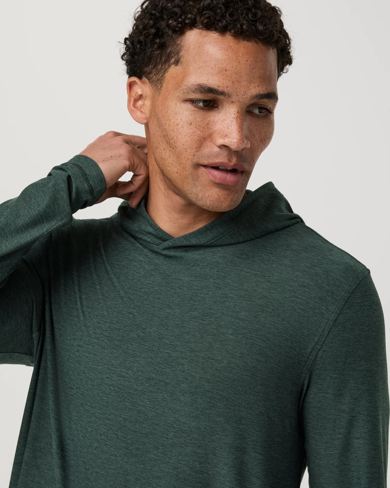 Vuori Strato Tech Hoodie Men Hemlock Heather