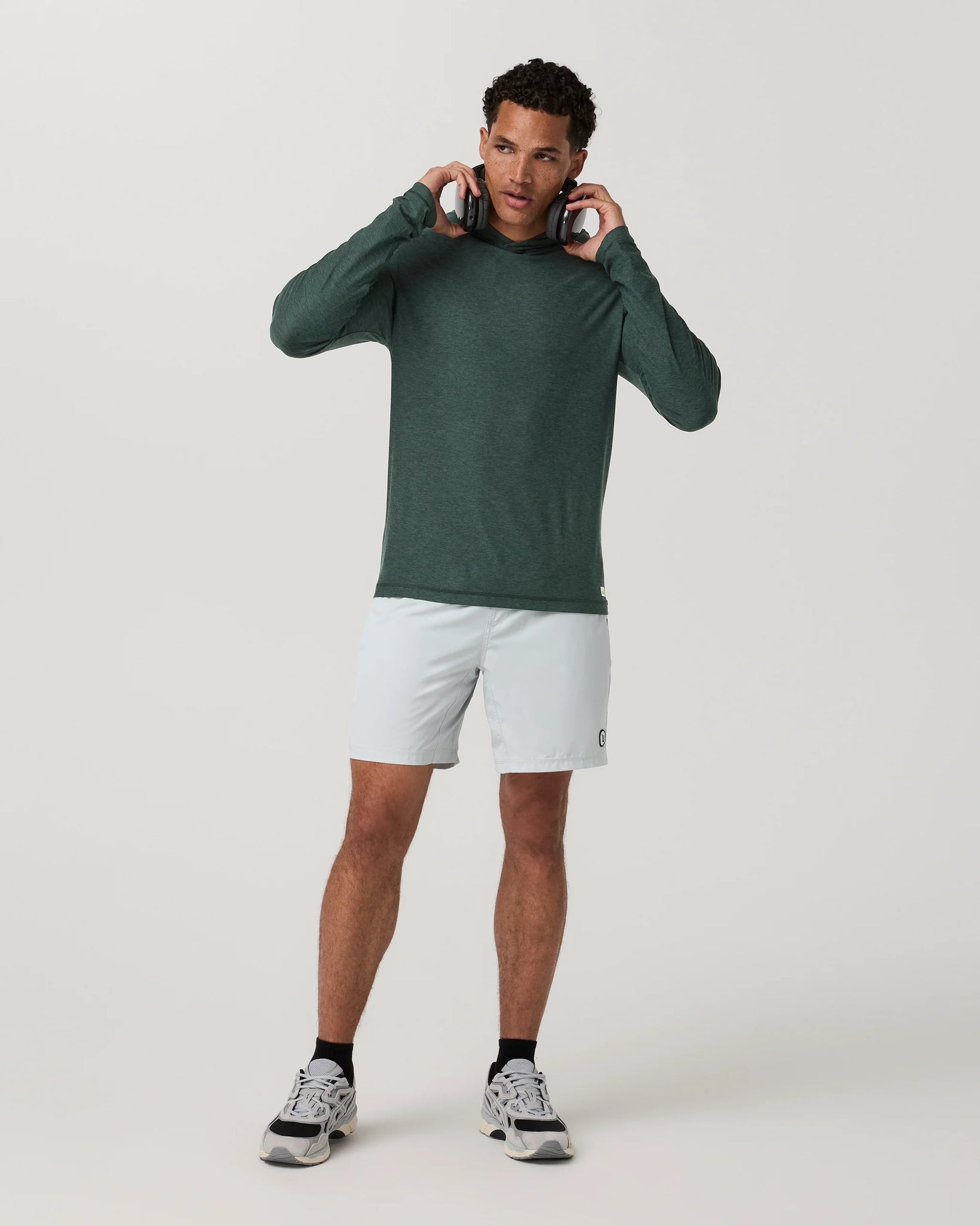 Vuori Strato Tech Hoodie Men Hemlock Heather