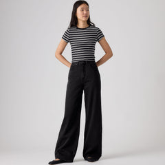 Levi’s Cinch Baggy Lightweight Women Capturing Moments