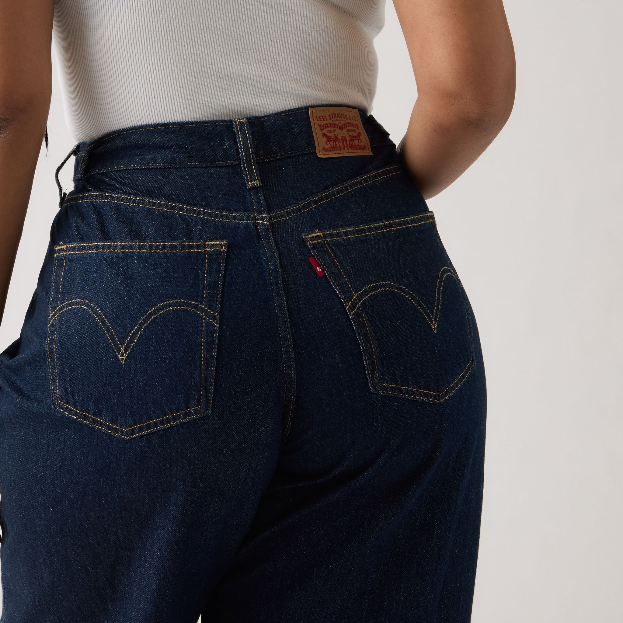 Levi's Cinch Baggy Women Reign of the Rinse