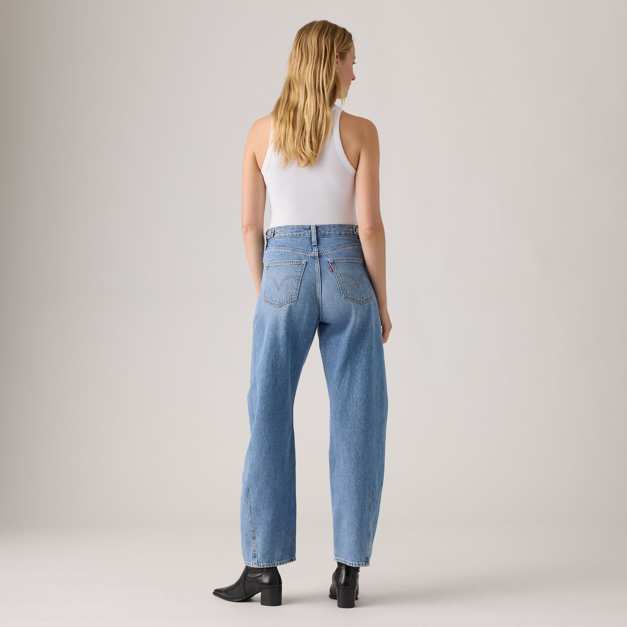 Levi's Cinch Barrel Jeans Women Let Love In