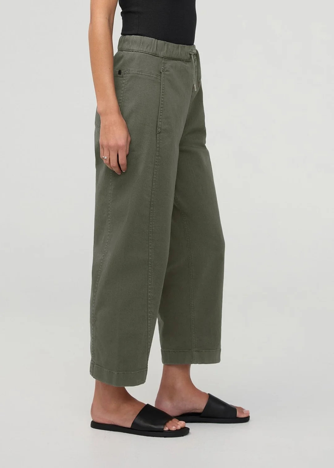 Duer FlexTwill Barrel Pull On Pant Women Thyme