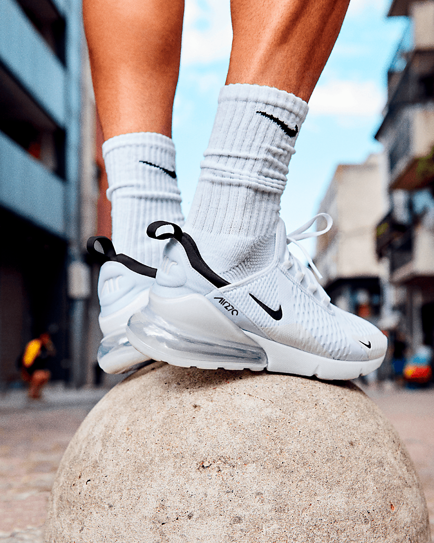 Nike air max 270 white and black on sale